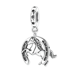 Pingente de Colar Ferradura e Cavalo Prata Esterlina  925